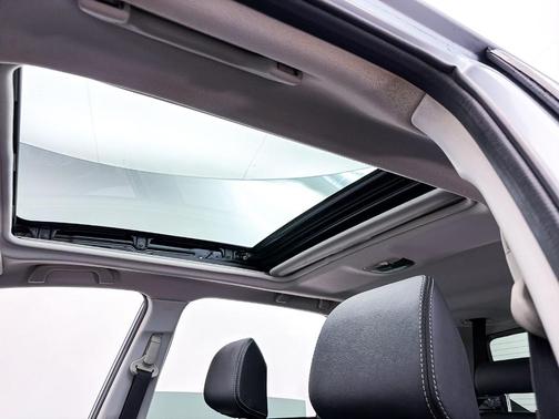 Ice Silver Metallic 2018 Subaru Forester 2.5i Limited