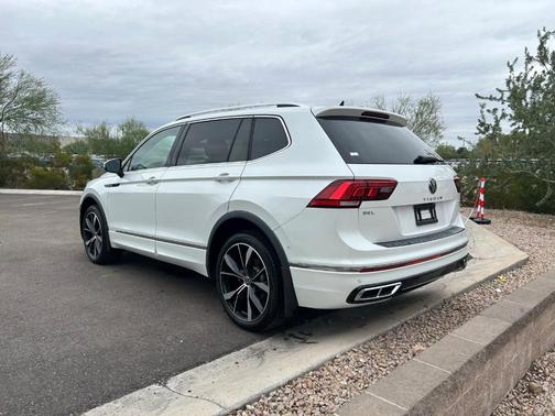 2022 Volkswagen Tiguan 2.0T SEL R-Line