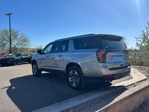2025 Chevrolet Suburban Z71