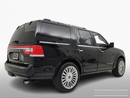 2016 Lincoln Navigator Select