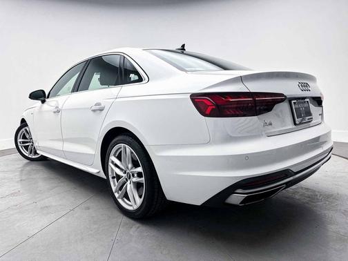 2023 Audi A4 45 S line Premium Plus