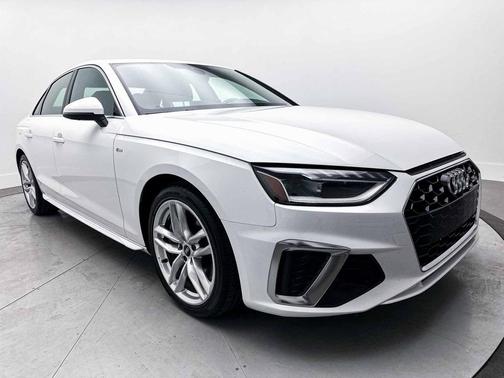 2023 Audi A4 45 S line Premium Plus