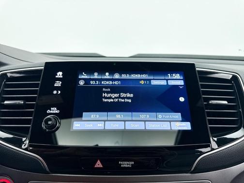 Platinum White Pearl 2023 Honda Passport EX-L