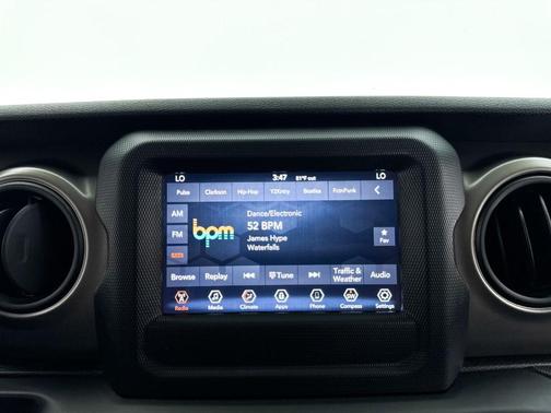 Bright White Clearcoat 2020 Jeep Wrangler Unlimited Sport