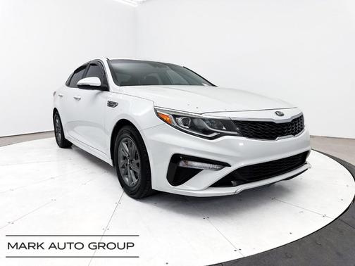 Snow White Pearl 2019 Kia Optima LX
