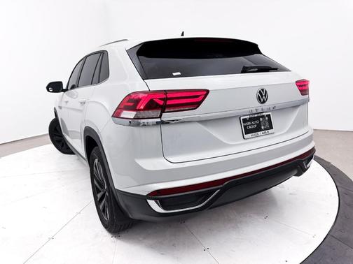 2021 Volkswagen Atlas Cross Sport 2.0T SE w/Technology