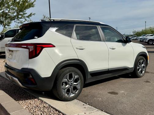 2024 Kia Seltos S