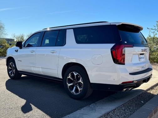2025 GMC Yukon XL AT4 Ultimate