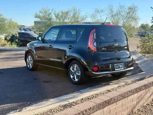 2017 Kia Soul EV Base