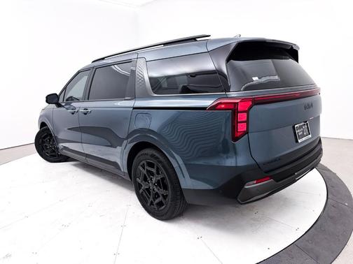 2025 Kia Carnival Hybrid SX