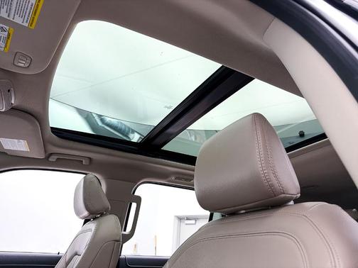 Iconic Silver Metallic 2024 Ford Expedition Max Limited