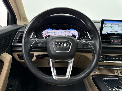 Ibis White 2019 Audi Q5 2.0T Premium Plus
