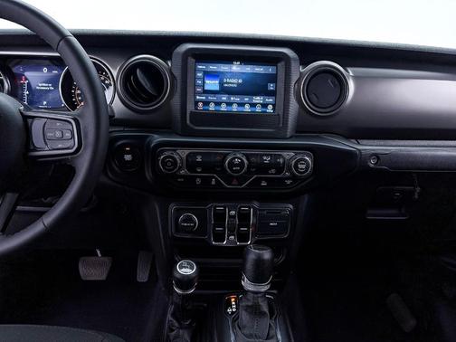 Granite Crystal Clearcoat Metallic 2023 Jeep Gladiator Sport