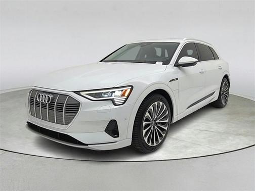 2019 Audi e-tron Prestige