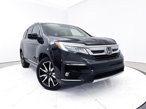 Crystal Black Pearl 2022 Honda Pilot Elite