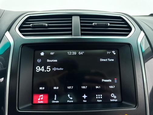 White Gold Metallic 2017 Ford Explorer Platinum