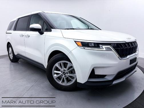 2022 Kia Carnival LXS