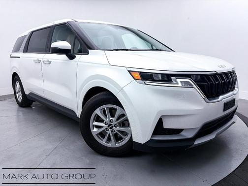 2022 Kia Carnival LXS