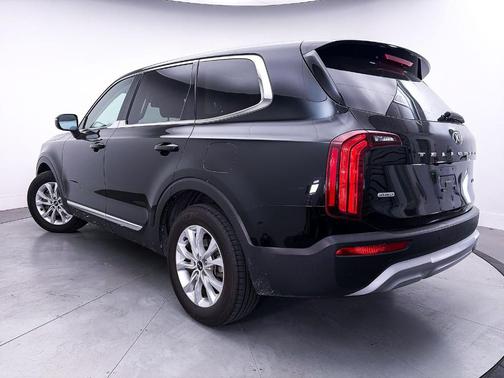 Ebony Black 2020 Kia Telluride LX
