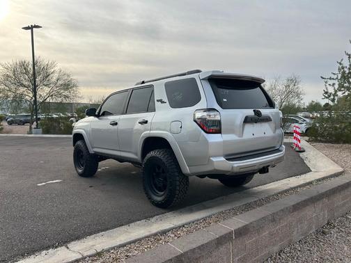2022 Toyota 4Runner TRD Off Road