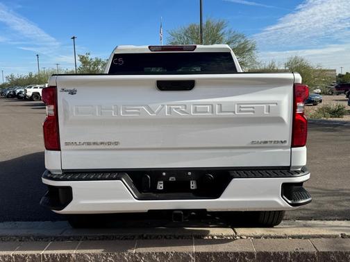 2022 Chevrolet Silverado 1500 Custom