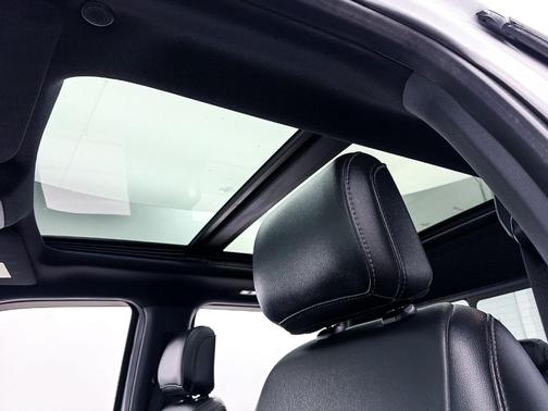 Oxford White 2021 Ford F-150 Lariat