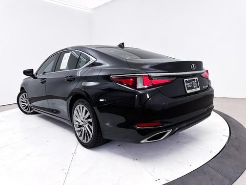 Black 2019 Lexus ES 350 Luxury