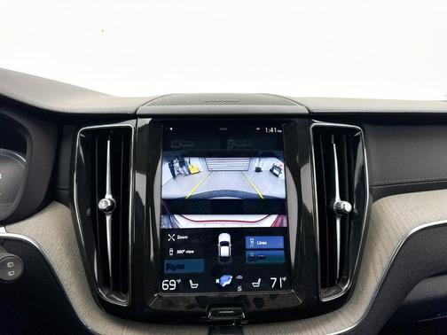 2019 Volvo XC60 Recharge Plug-In Hybrid T8 Inscription