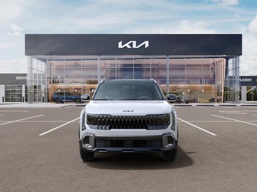 Snow White Pearl 2027 Kia Seltos X-Line