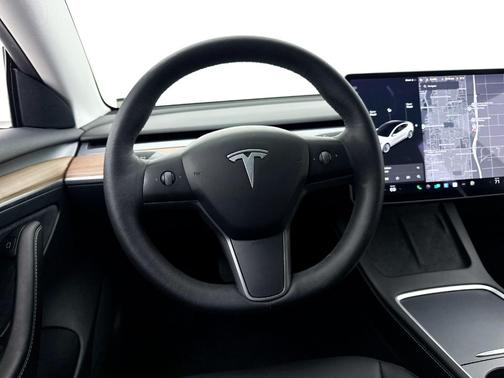 White 2021 Tesla Model 3 Standard Range Plus