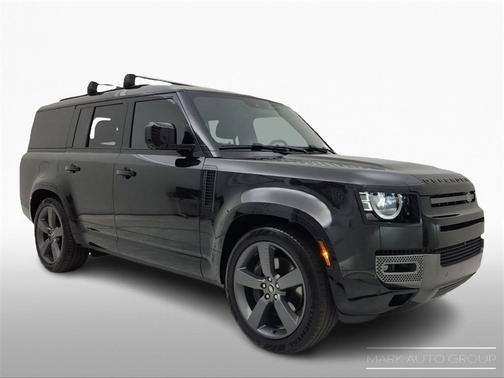 2024 Land Rover Defender P400 Outbound