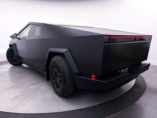 2024 Tesla Cybertruck Cyberbeast
