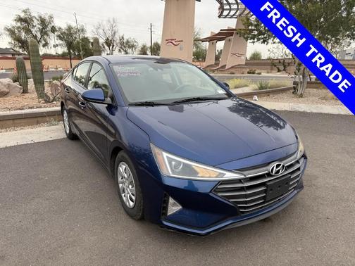 2020 Hyundai ELANTRA SE