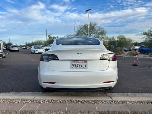 2023 Tesla Model 3 Base
