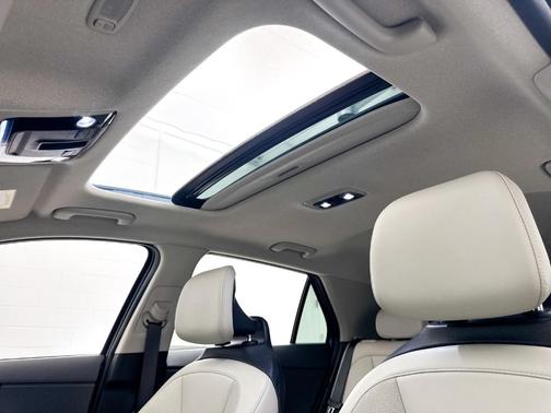 Mineral Blue 2025 Kia Niro EX Touring