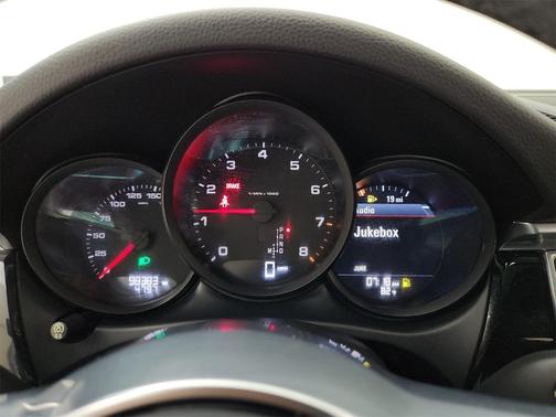 2018 Porsche Macan Base