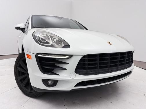 2018 Porsche Macan Base