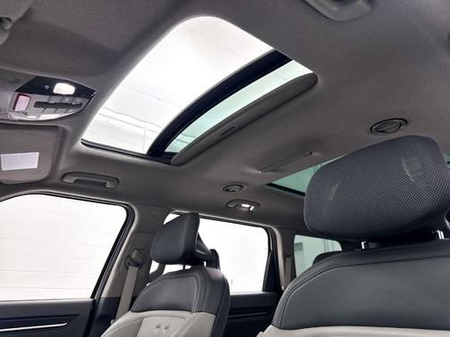Pebble Gray 2024 Kia EV9 Wind