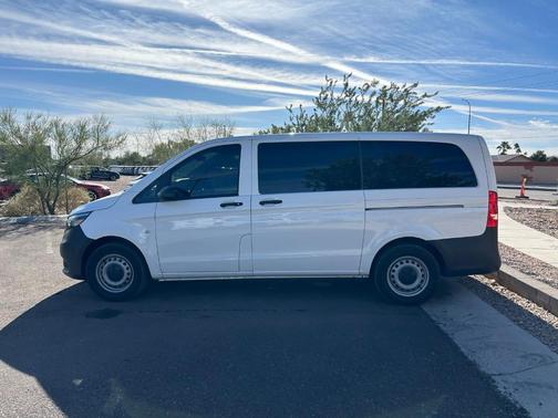 2023 Mercedes-Benz Metris Base