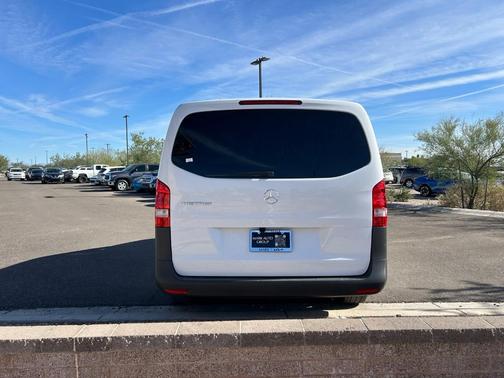 2023 Mercedes-Benz Metris Base