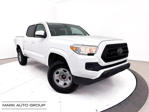 White 2022 Toyota Tacoma SR