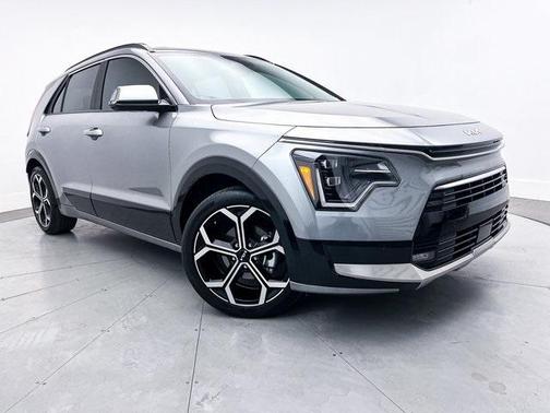 2024 Kia Niro SX Touring