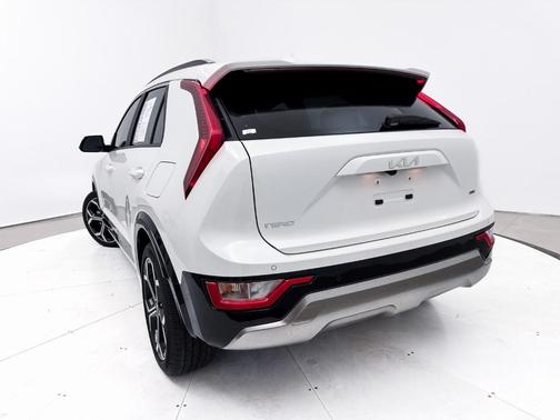 2024 Kia Niro EX Touring