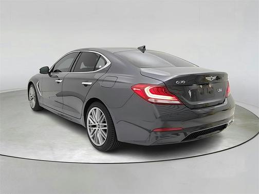 2020 Genesis G70 2.0T