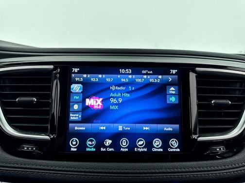 2020 Chrysler Pacifica Hybrid Limited