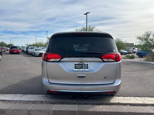 2020 Chrysler Pacifica Hybrid Limited