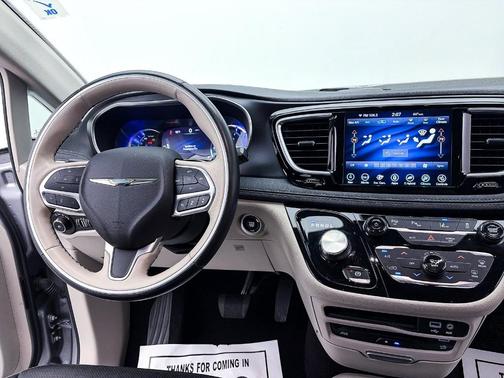 2020 Chrysler Pacifica Hybrid Limited