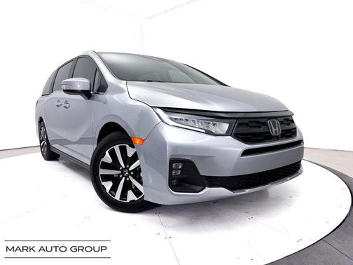 Solar Silver Metallic 2025 Honda Odyssey EX-L