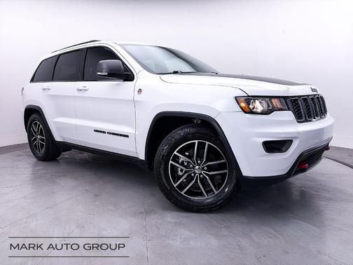 Bright White Clearcoat 2018 Jeep Grand Cherokee Trailhawk