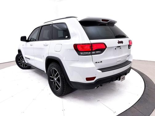 Bright White Clearcoat 2018 Jeep Grand Cherokee Trailhawk